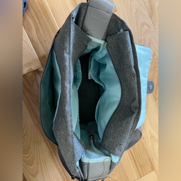 JJ Cole Backpack Diaper Bag - Picture 3 of 4